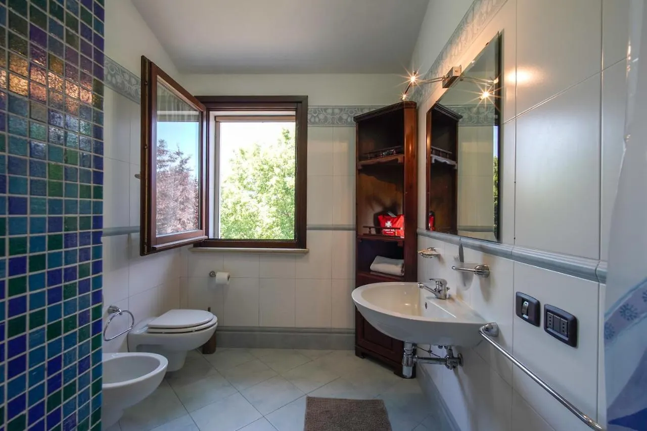 Chez Barnie Favoloso Appartamento Privato In Villa A 800Mt Ingresso Fiera リミニ アパート