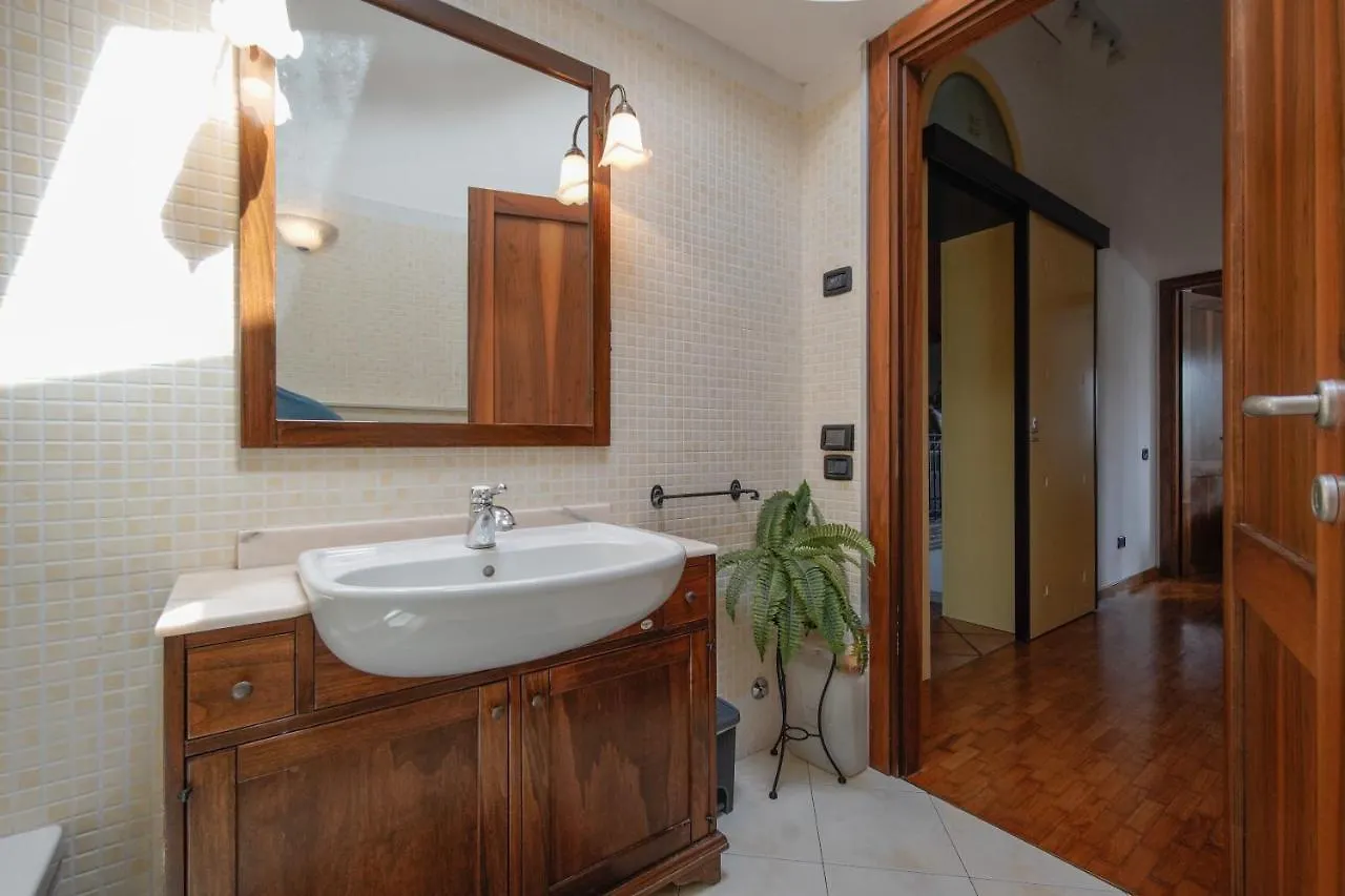 Chez Barnie Favoloso Appartamento Privato In Villa A 800Mt Ingresso Fiera リミニ