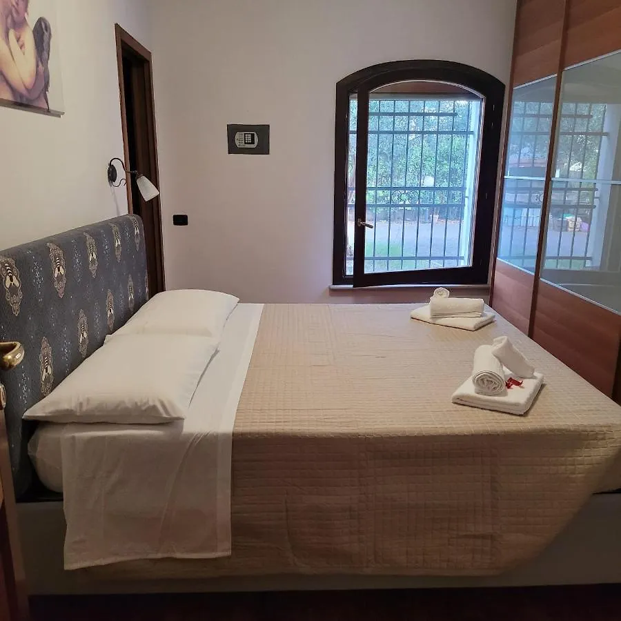 Chez Barnie Favoloso Appartamento Privato In Villa A 800Mt Ingresso Fiera Rimini